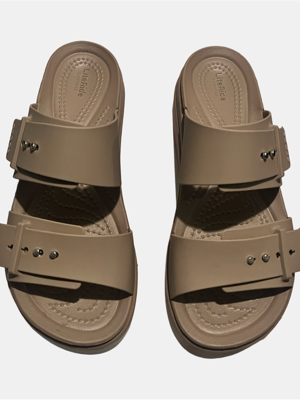 Crocs Women Brooklyn Buckle Low Platform Wedges LiteRide Comfort Sandals Size 7